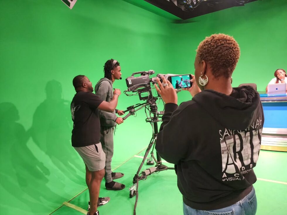 🎬 exciting friday in the studio! 🎉 friday is production day, and we’re kicking things off wit