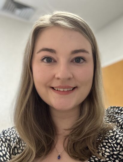 elle davis, librarian